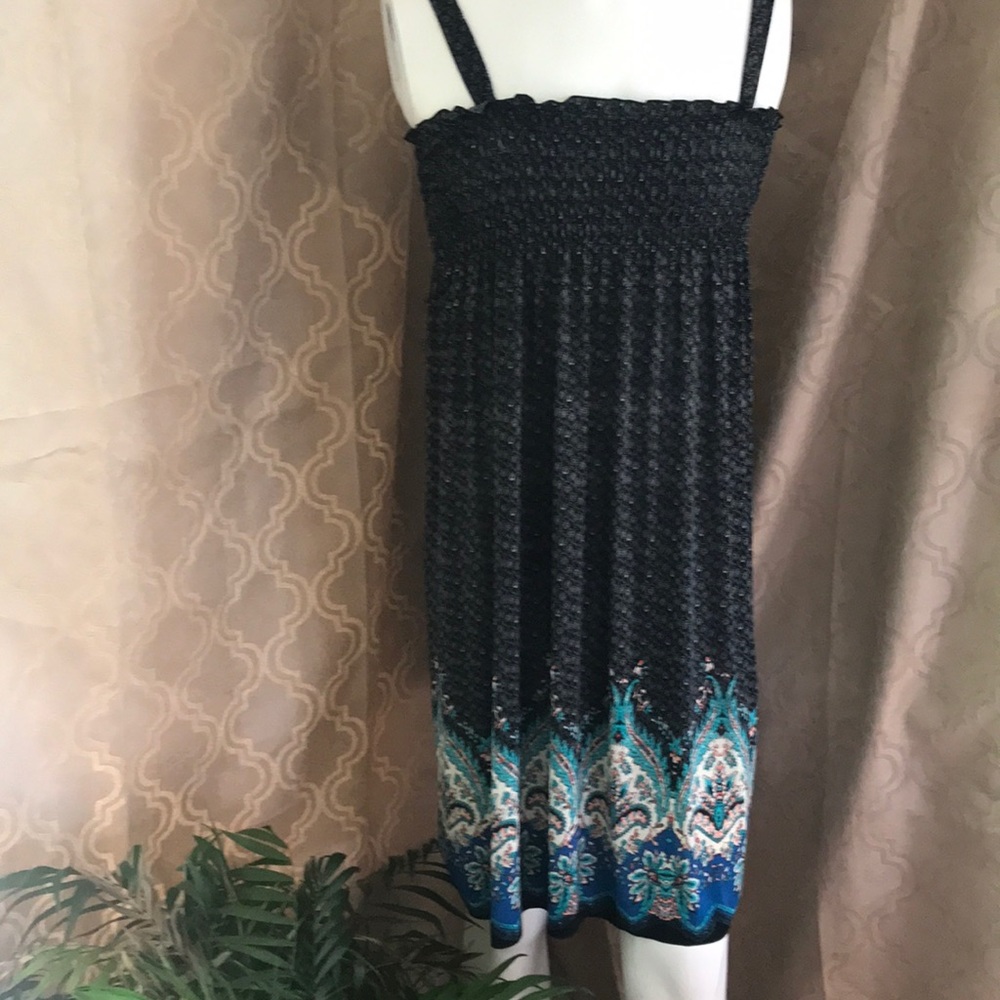 Cute sun dress !